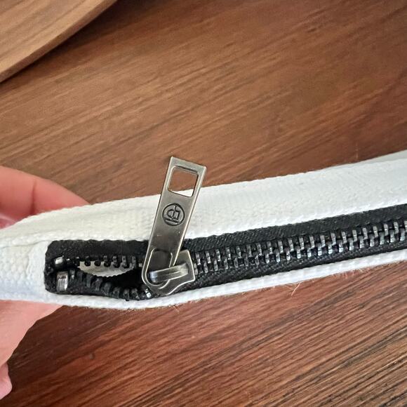 NWT The Dairy iPhone 13 Pro Case & Pouch - Green Ribbon Pink - Picture 9 of 10